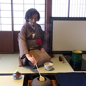 町家で学ぶ！加賀伝統のおもてなし「茶の湯と和しぐさ」講座